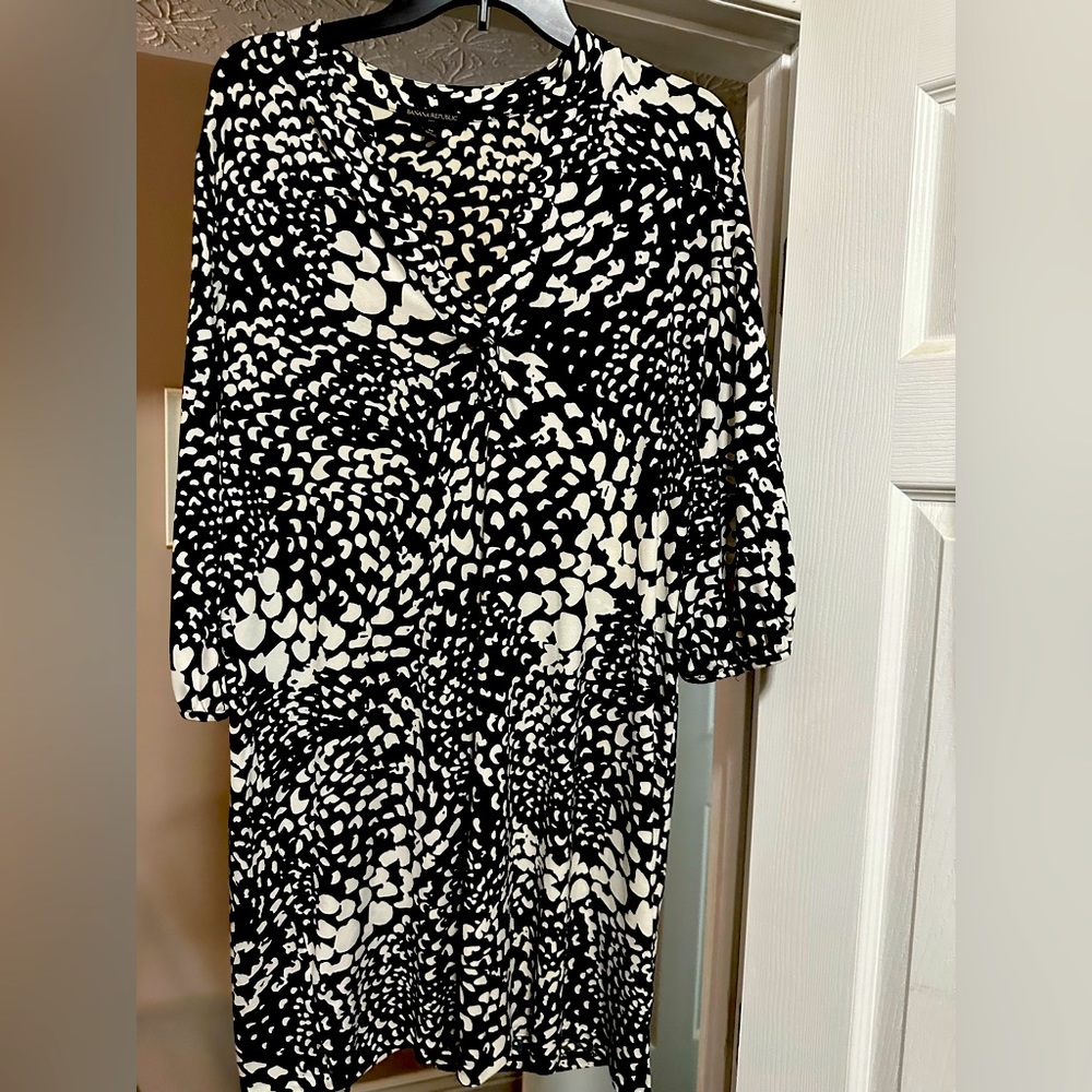 Banana Republic pullover dress size M